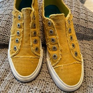 Blowfish Malibu slip on sneakers